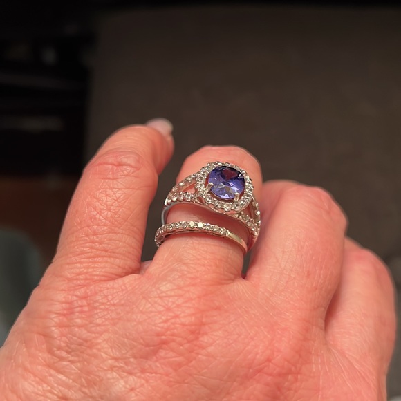 Tanzanite Ring - Picture 7 of 7